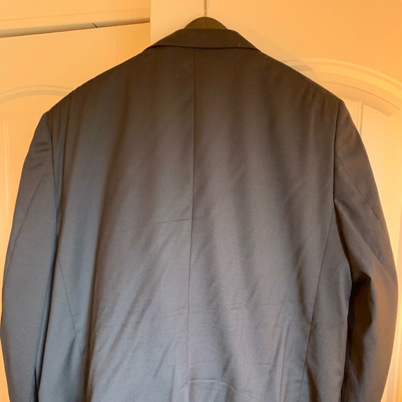 Jos A Bank Navy Blue Suit Mens Size 48R Pre-Owned. - Picture 4 of 5